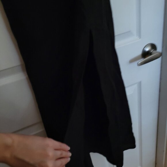Black linen midi dress with slit - Picture 8 of 12
